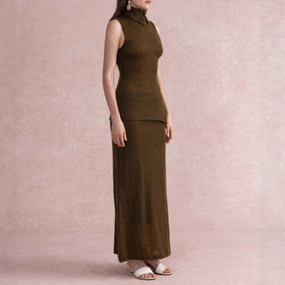 Ensemble jupe maxi tricotée et top sans manches col montant, marron foncé