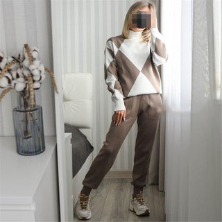 Ensemble pull col cheminée losanges et pantalon ample kaki foncé en maille légère