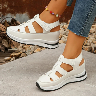 Chaussures orthopédiques Brandi™ blanches à brides, semelle épaisse et dessus ajouré
