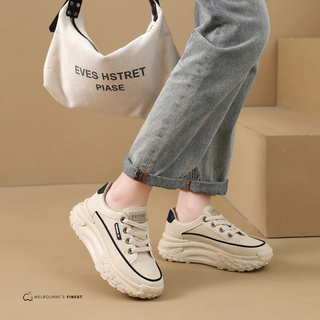 Chaussures orthopédiques femme Zoya™ blanches à lacets et semelle épaisse crantée