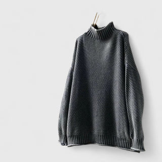Pull femme col montant texturé gris foncé, coupe ample
