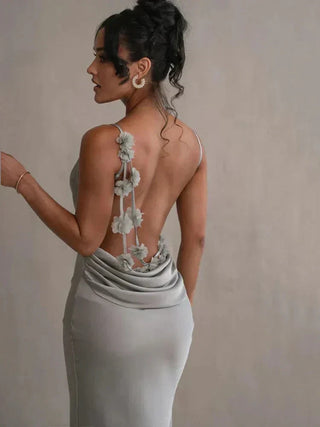 Xenia | Élégant robe maxi en satin texturé avec applications florales