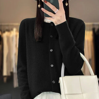 Cardigan en tricot à boutons noir, encolure ronde, patte boutonnée