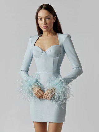 Sofia | Robe Mince Élégante avec Détails en Plumes
