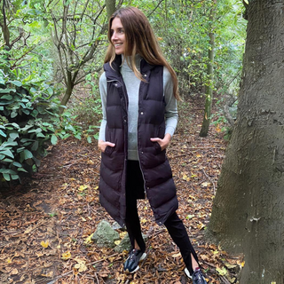 Manteau long sans manches Francesca™ noir matelassé, poches, col montant