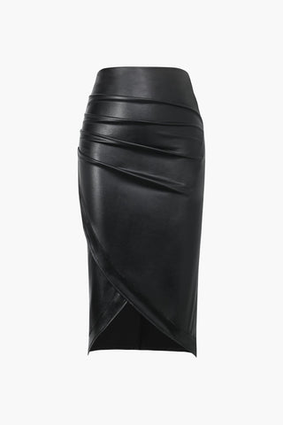 Edwina | Jupe midi en simili cuir avec effet drapé asymétrique