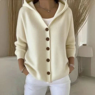 Cardigan NYLAH™ beige à capuche, boutonnage devant et manches 3/4 côtelées