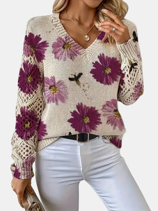 Pull en tricot à col V, fleurs violettes sur fond clair, manches ajourées