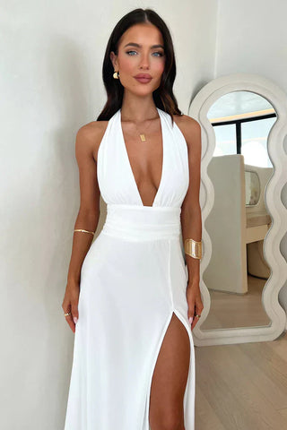 Robe maxi élégante avec col halter et fente