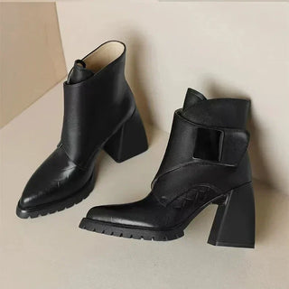 Paire de bottines à talon bloc noires pour femme, sangle carrée et semelle crantée