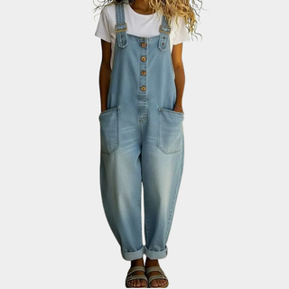 Salopette en denim bleu clair Juniper™ avec bretelles et boutons devant, poches avant.