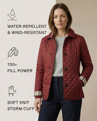 Veste matelassée boutonnée bordeaux, col droit, poignets côtelés, face avant ouverte