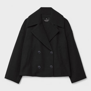 Veste de printemps Constança noire, vue de face, col revers, doubles boutons et poches