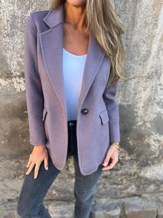 Veste blazer décontractée violet, col tailleur, boutonnage simple, poches, manches longues