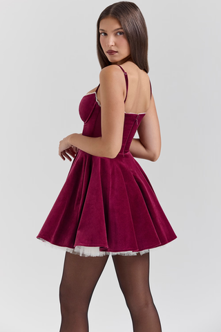 Eva | Robe Mini en Velours avec Bretelles Fines et Jupe Évasée