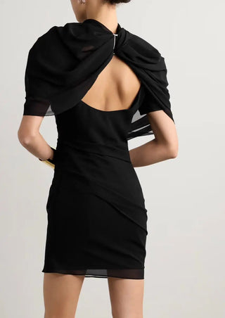Carmen | Robe Mini Drapée Noire avec Haut de Buste Élevé