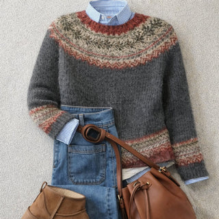 Pull femme gris en tricot nordique Fair Isle, col rond côtelé, motifs au buste