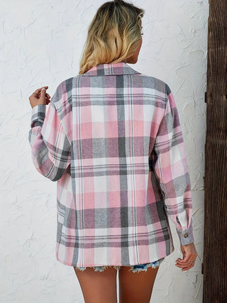 Chemise à carreaux rose et gris vue de dos, coutures au dos, coupe ample
