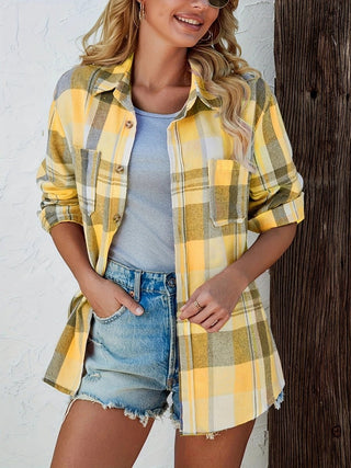 Chemise flanelle à carreaux jaune et blanc, manches longues, boutons et poches plaquées